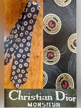 VINTAGE CHRISTIAN DIOR  GEOMETRIC CIRCULAR PATTERN BLK/RED/GOLD SILK NECKTIE